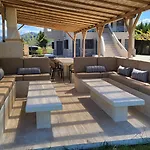 Villa Sea Echoes On The Beach, Pefki, Evia *