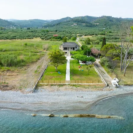 Villa Sea Echoes On The Beach, Pefki, Evia *